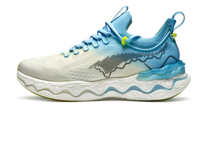 Calçado desportivo para menina/mulher, ideal para corrida, com sola grossa.