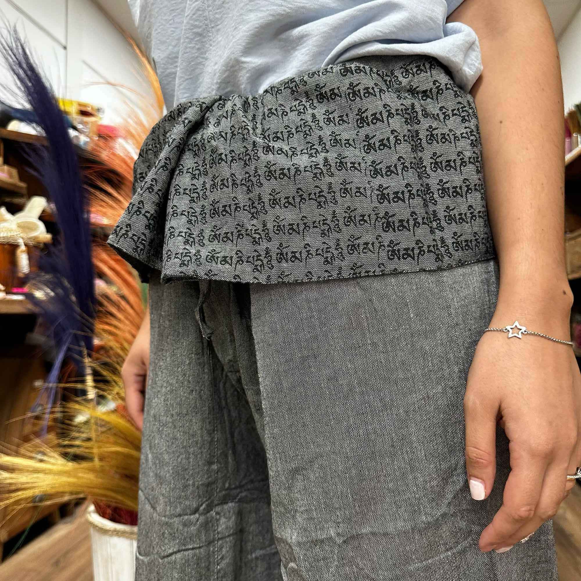 Calças de Yoga Cinza - Pantalon de yoga gris thaï Festival Mandala do Pescador Tailanês em Cinzento